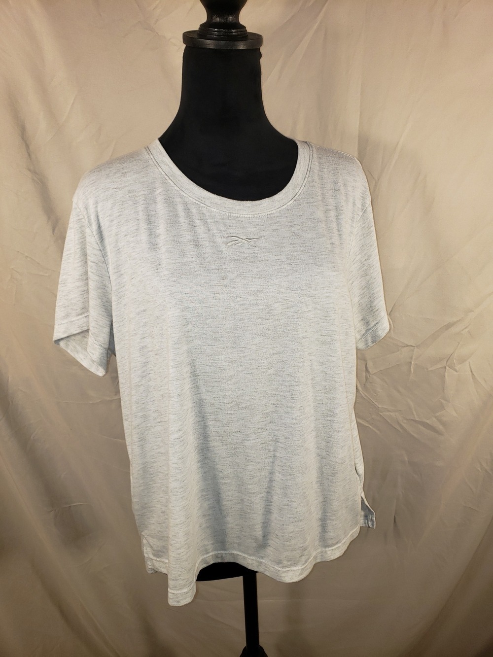 Reebok Light Gray Heather Short Sleeve Women's Tee - L